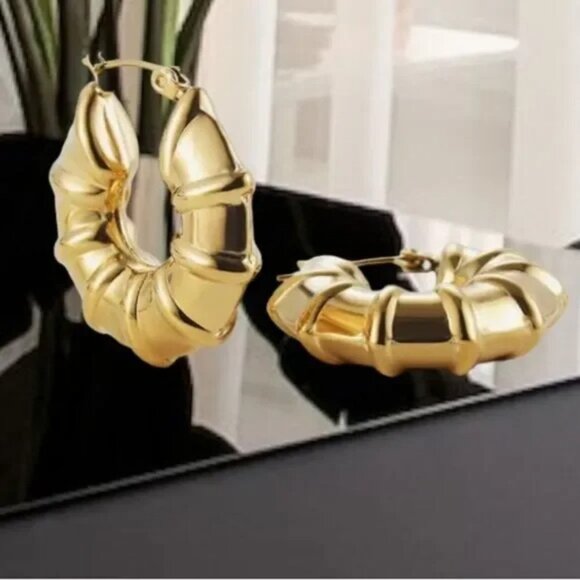 ZARA BAMBOO 18K GOLD FAMOUS DESIGNER HOOP EARRINGS - Picture 7 of 7